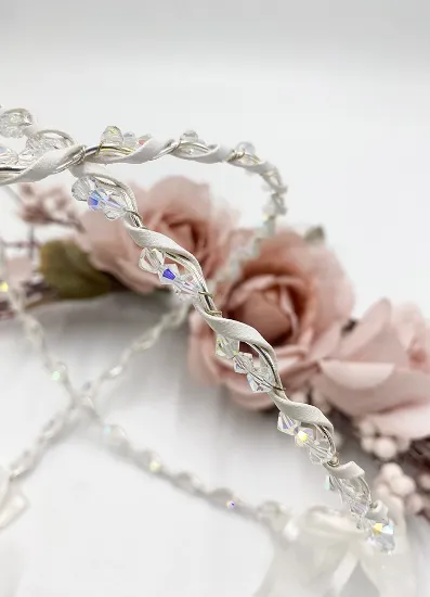 Στέφανα γάμου με κρύσταλλα και δερμάτινο κορδόνι