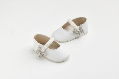 Εικόνα της K612B - Μπαλαρίνα αγκαλιάς σε εκρού τεχνόδερμα με χάντρες, πέρλες και στρας πεταλούδα