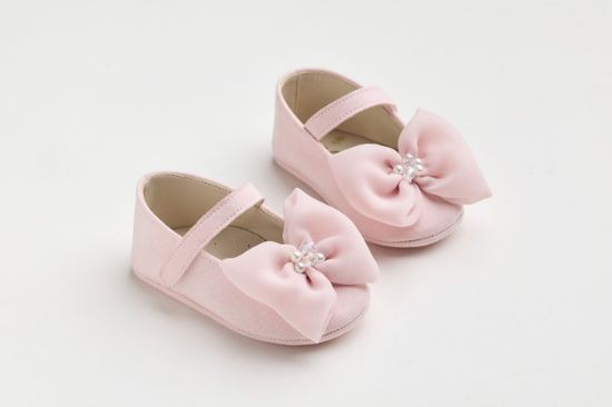 Εικόνα της K615P - Μπαλαρίνα αγκαλιάς σε συνθετικό ροζ καστόρ με χειροποίητο φιόγκο από μουσελίνα