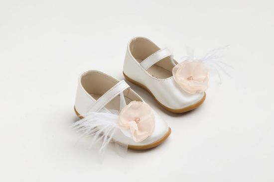 Εικόνα της K631B - Μπαλαρίνα για τα πρώτα βήματα σε εκρού τεχνόδερμα με χειροποίητο σομον λουλούδι γκλιτερ τούλι και φτερά