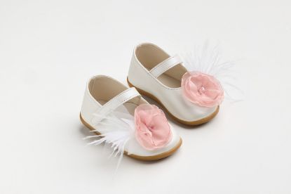 Εικόνα της K631E - Μπαλαρίνα για τα πρώτα βήματα σε εκρού τεχνόδερμα με χειροποίητο dusty pink λουλούδι γκλιτερ τούλι και φτερά