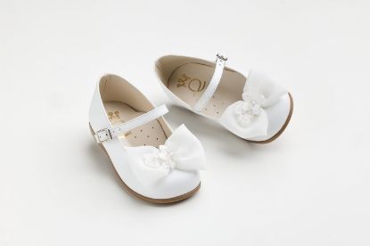 Εικόνα της K6114A - Μπαλαρίνα περπατήματος σε λευκό δέρμα με χειροποίητο φιόγκο από μουσελίνα