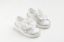 Εικόνα της K6132A - Sneaker περπατήματος σε λευκό δέρμα με χειροποίητο διακοσμητικό από δαντέλα και λουλούδι κεντημένα με χάντρες και παγιέτες