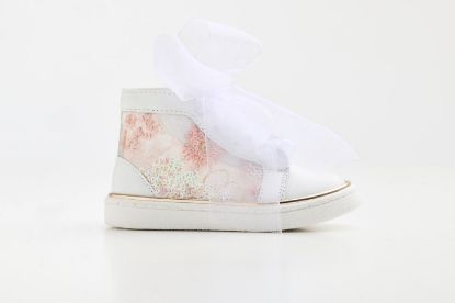 Εικόνα της K6133A - Μποτάκι περπατήματος σε λευκό δέρμα και διαφάνεια κεντημένη με παγιέτες