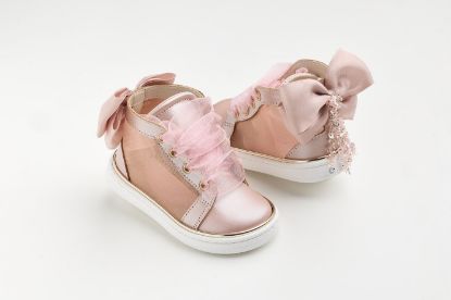 Εικόνα της K6136P - Μποτάκι περπατήματος σε dusty pink δέρμα και διαφάνεια, διακοσμημένο με χειροποίητο σατέν φιόγκο και παγιέτες