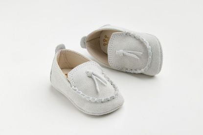 Εικόνα της A601A - παπουτσάκι αγκαλιάς σε λευκό καστόρ δέρμα