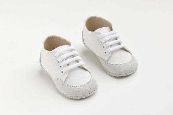 Εικόνα της A604A - παπουτσάκι αγκαλιάς σε λευκό καστόρ δέρμα και λευκό συνθετικό καστόρ