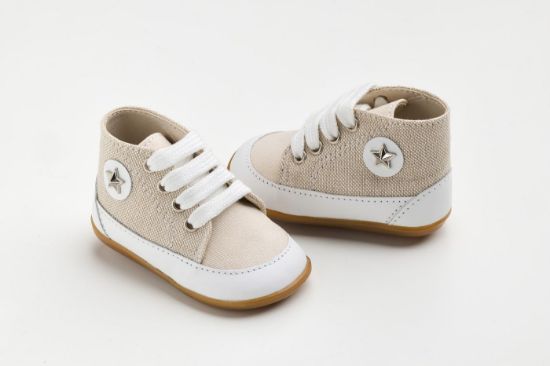 Εικόνα της A611E - μποτάκι πρώτα βήματα σε λευκό δέρμα και εκρού ύφασμα