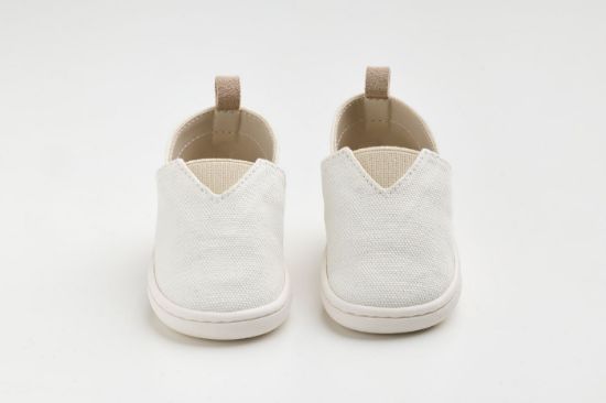 Εικόνα της FS60A - παπουτσάκι - εσπαντρίγια σε λευκό καμβά, καστόρ δέρμα και λάστιχο