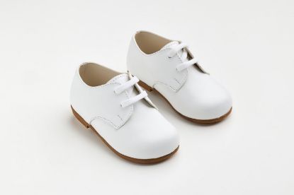 Εικόνα της A622A - παπουτσάκι περπατήματος σε λευκό λείο δέρμα