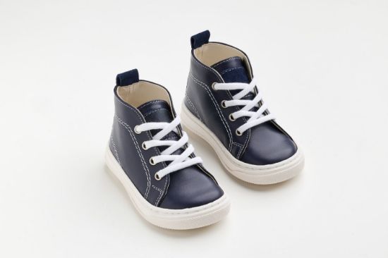 Εικόνα της A631M - μποτάκι περπατήματος σε μπλε λείο δέρμα και λεπτομέρεια από μπλε καστόρ δέρμα